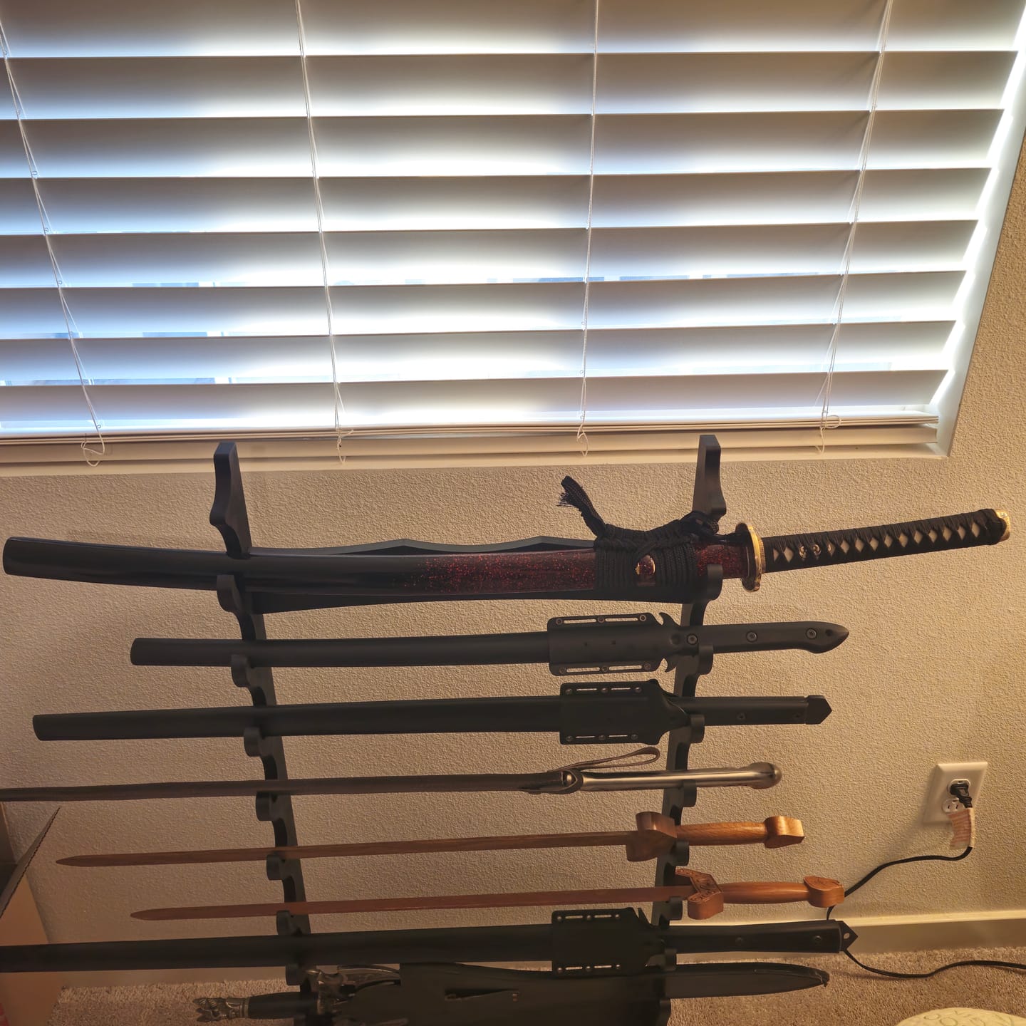 Customer photo review of The Surudoi Handmade Katana Extra Sharp Spring Steel Unokubi-Zukuri