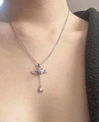 西田 伊. review of エンジェルハートネックレス image 1 out of 1