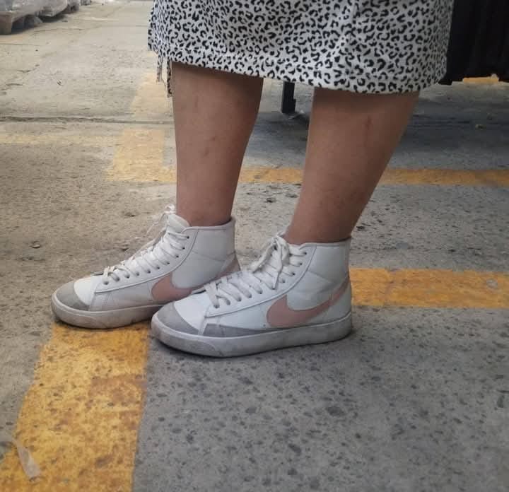 Customer photo review of Tenis Blazer Bota Blanco Total