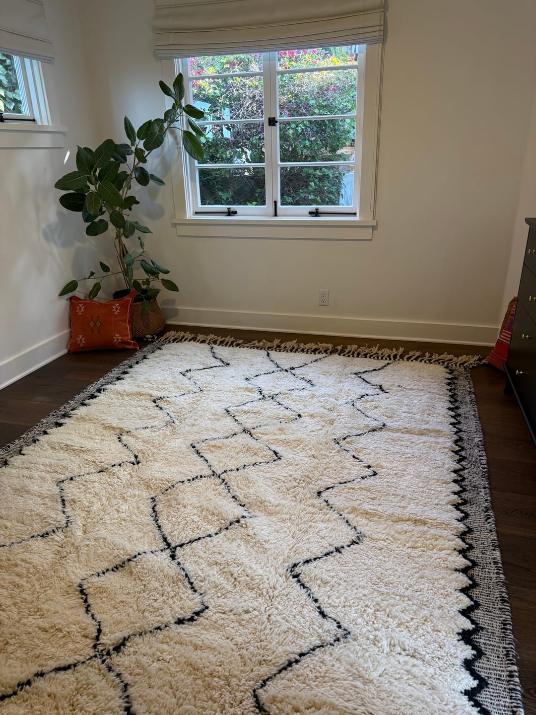 Customer photo review of Louline | Classic Black & White Beni Ourain 6x9 Moroccan Rug | Berber Handmade Wool Carpet | 6'89x9'58 Ft | 210x292 cm