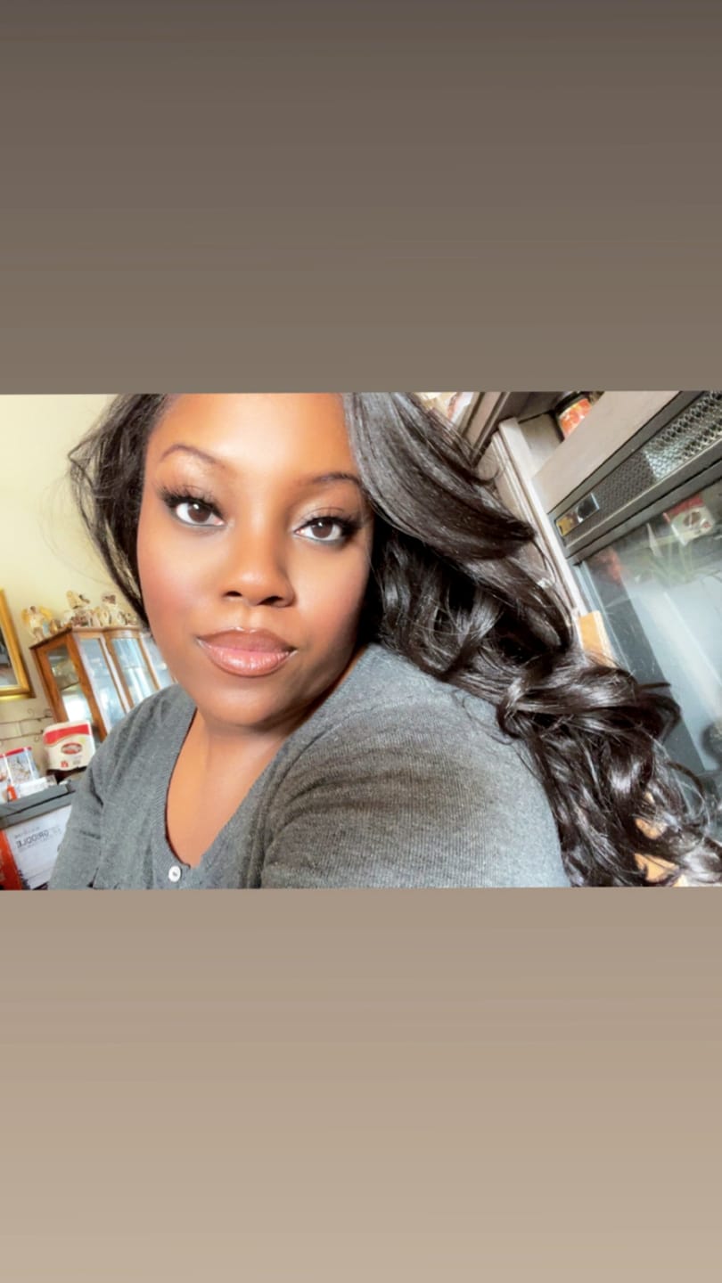 Customer photo review of Sensationnel Cloud 9 Glueless What Lace Swiss 13x6 HD Lace Front Wig - ZELENA