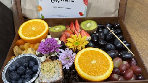 Customer photo review of Ramadan Raya 2025: Qadeeja Wooden Gift Box (Available in Selangor & KL)