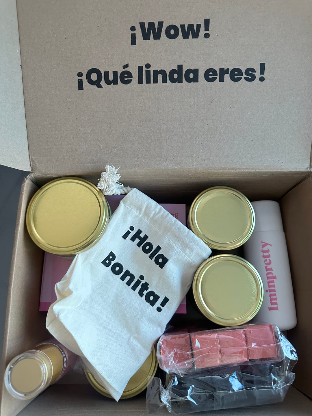 Customer photo review of Kit 1minpretty: 2 tarros de cera + fundidor + refill + extras + talco para depilar con envío gratis mx