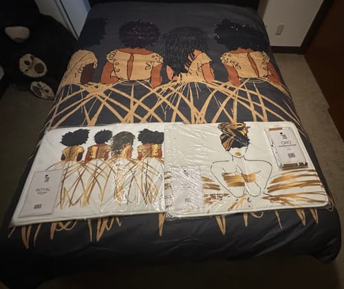 Customer photo review of Royal Duvet Cover & Pillow Sham Set