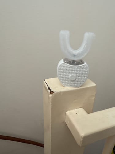 Customer photo review of GlowSmile™ - Smartbrush
