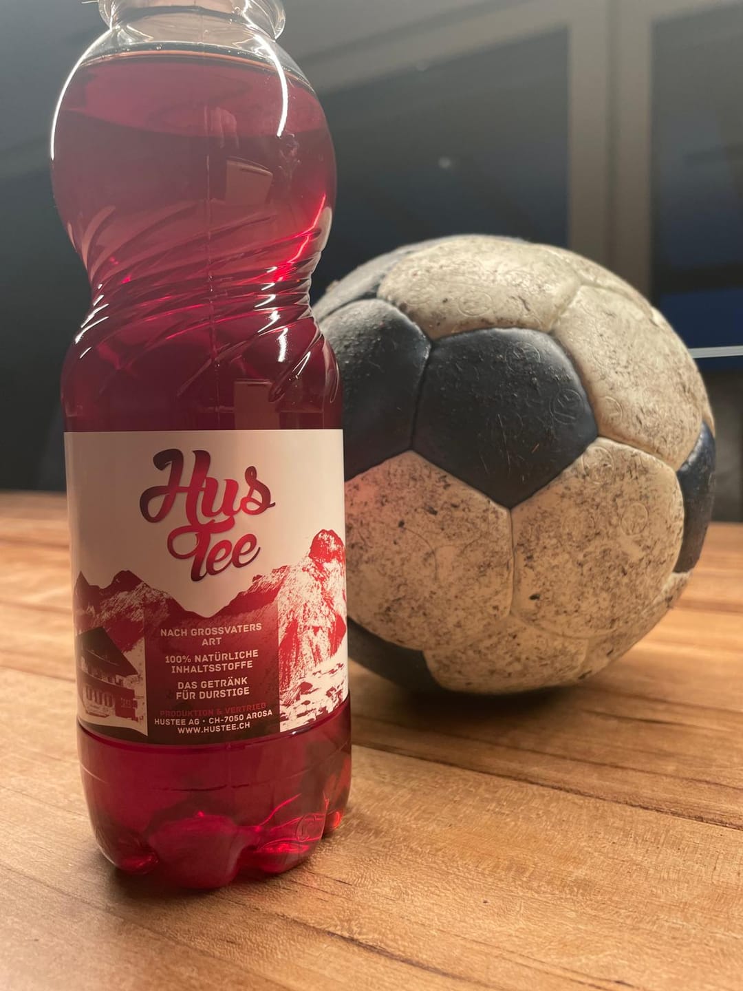 Customer photo review of Hustee 5dl Karton à 24Stk. (CHF 1.80 pro Flasche)