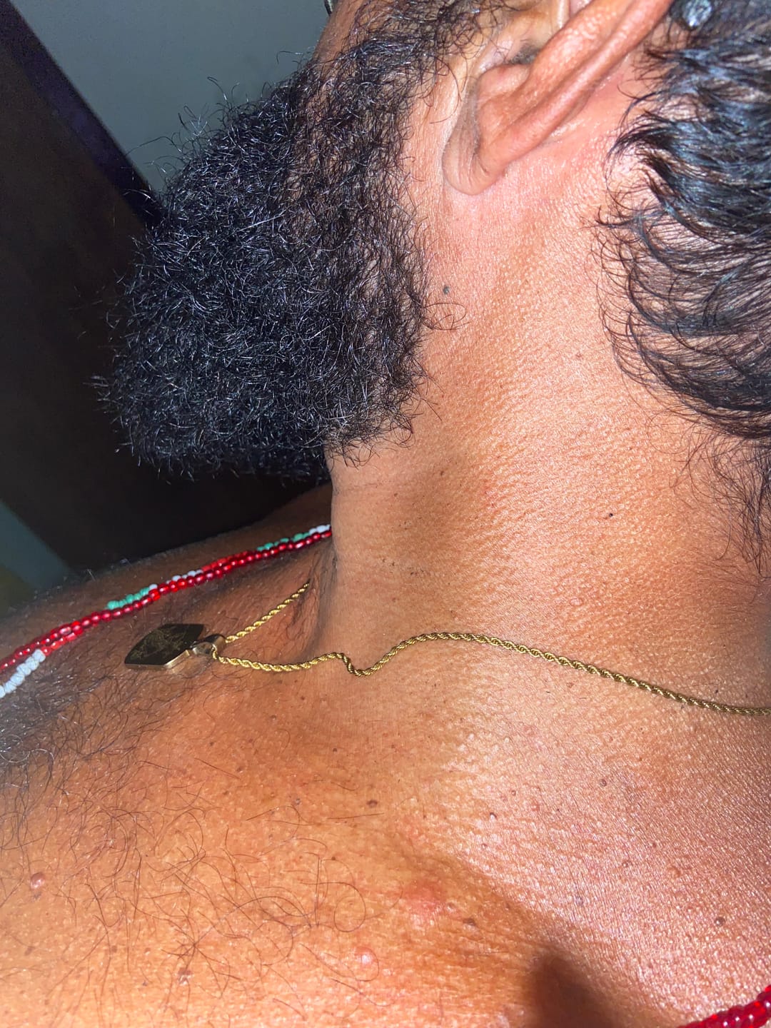 Customer photo review of Colar Cordão Baiano Fino 2mm Banhado em Ouro 18k