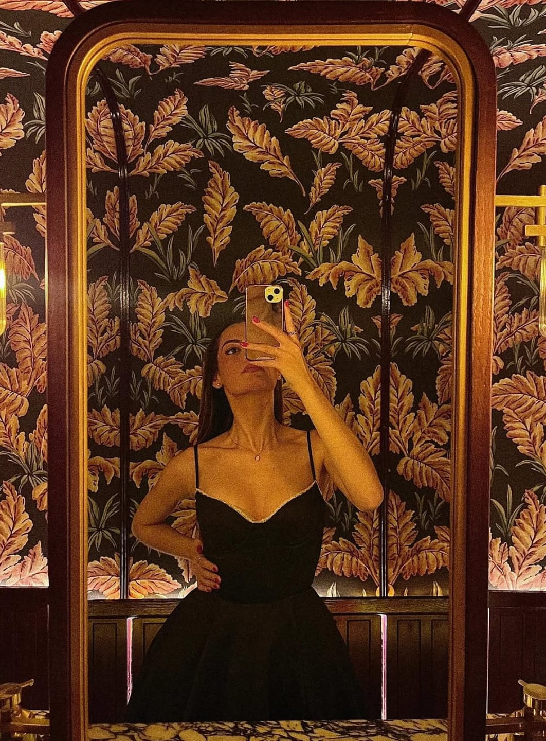 Customer photo review of Selene