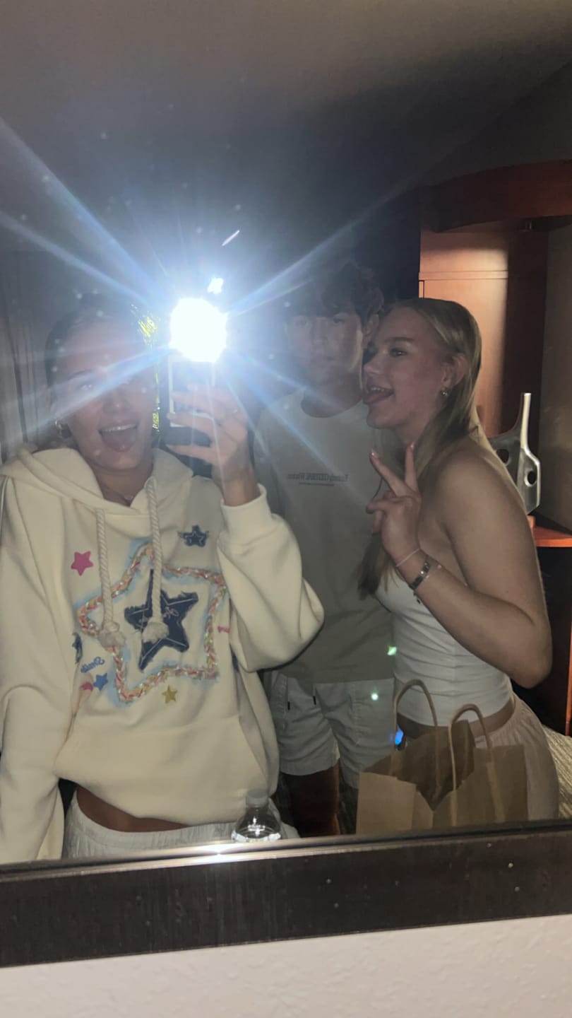Customer photo review of Aelfric Eden Oversized Star Hoodie
