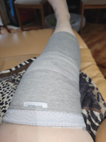 Customer photo review of Premium Bamboo Knee Sleeve (Single)