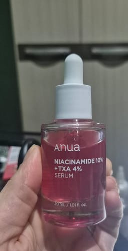 Customer photo review of Niacinamide 10%+Txa 4% Dark Spot Correcting Serum