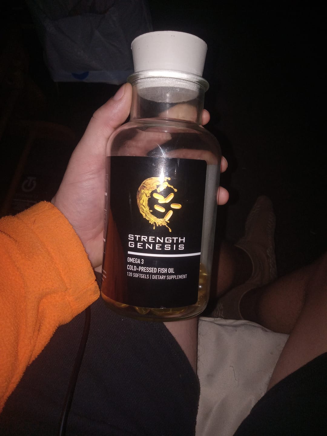 Customer photo review of Omega 3 Pharmaceutical Grade, Molecularly Distilled Cold Processed Fish Oil