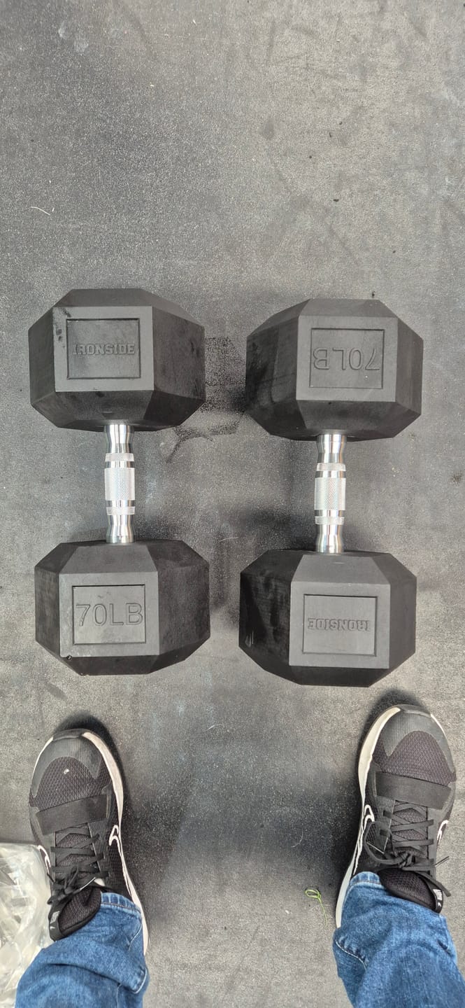 Customer photo review of Mancuernas Hexagonales 5 a 100 lb IRONSIDE Fitness (unidad)