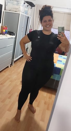 Customer photo review of High Waist Pocket Leggings