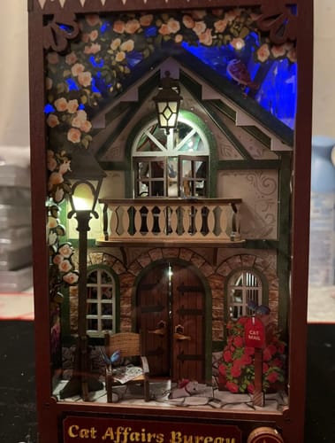 Customer photo review of Cat Affairs Bureau Double-Sided DIY Book Nook Kit