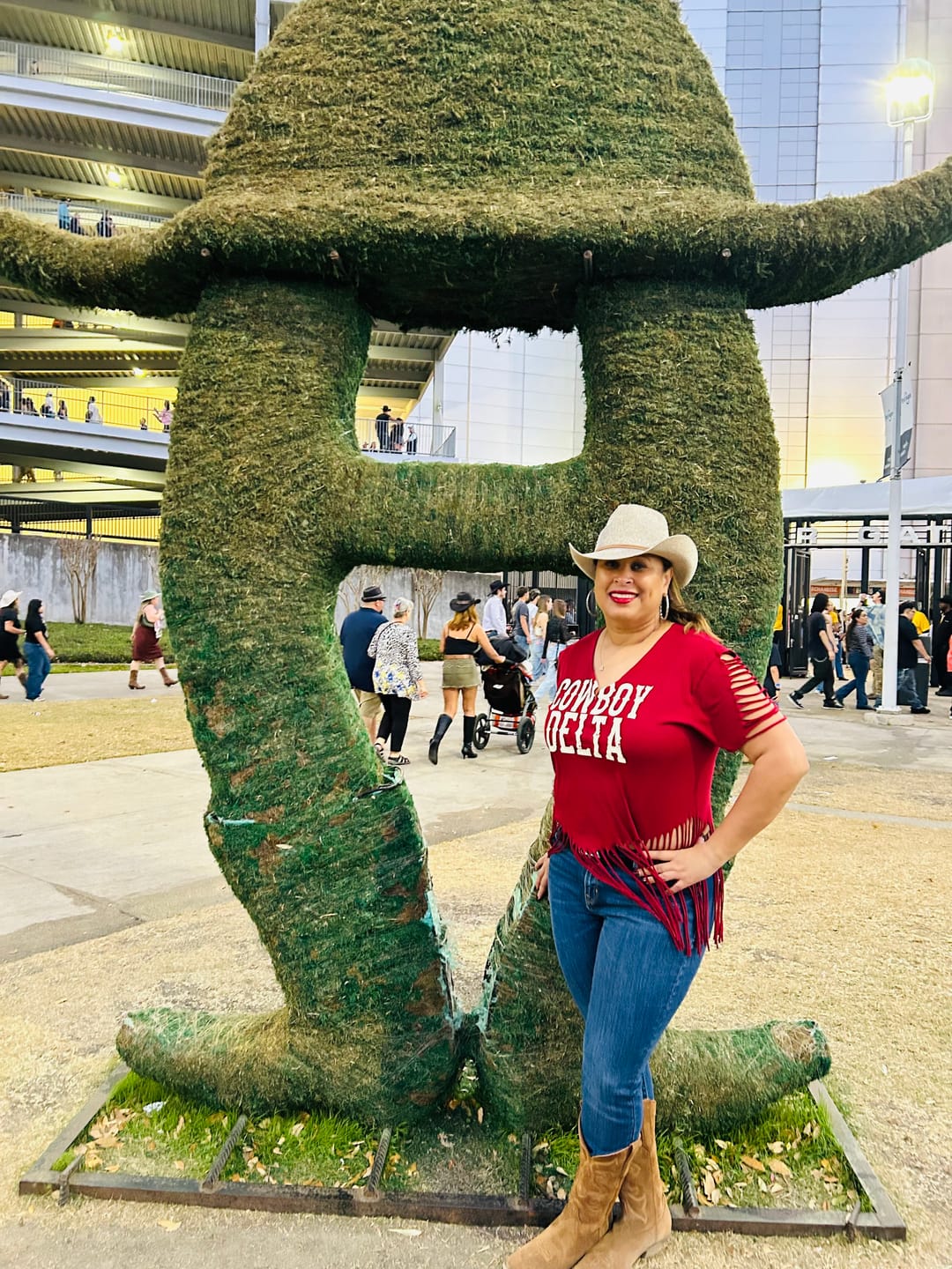 Customer photo review of Short Sleeve Cowboy Delta Tee