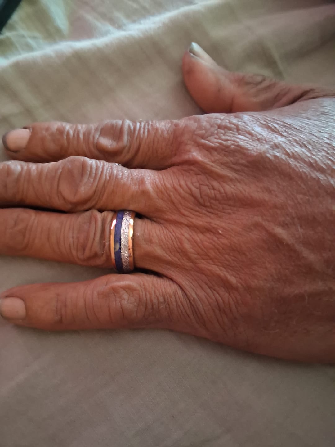 Customer photo review of 8mm- ROSE GOLD TUNGSTEN ARROW RING W/ BLUE LAPIS LAZULI, FAUX METEORITE,