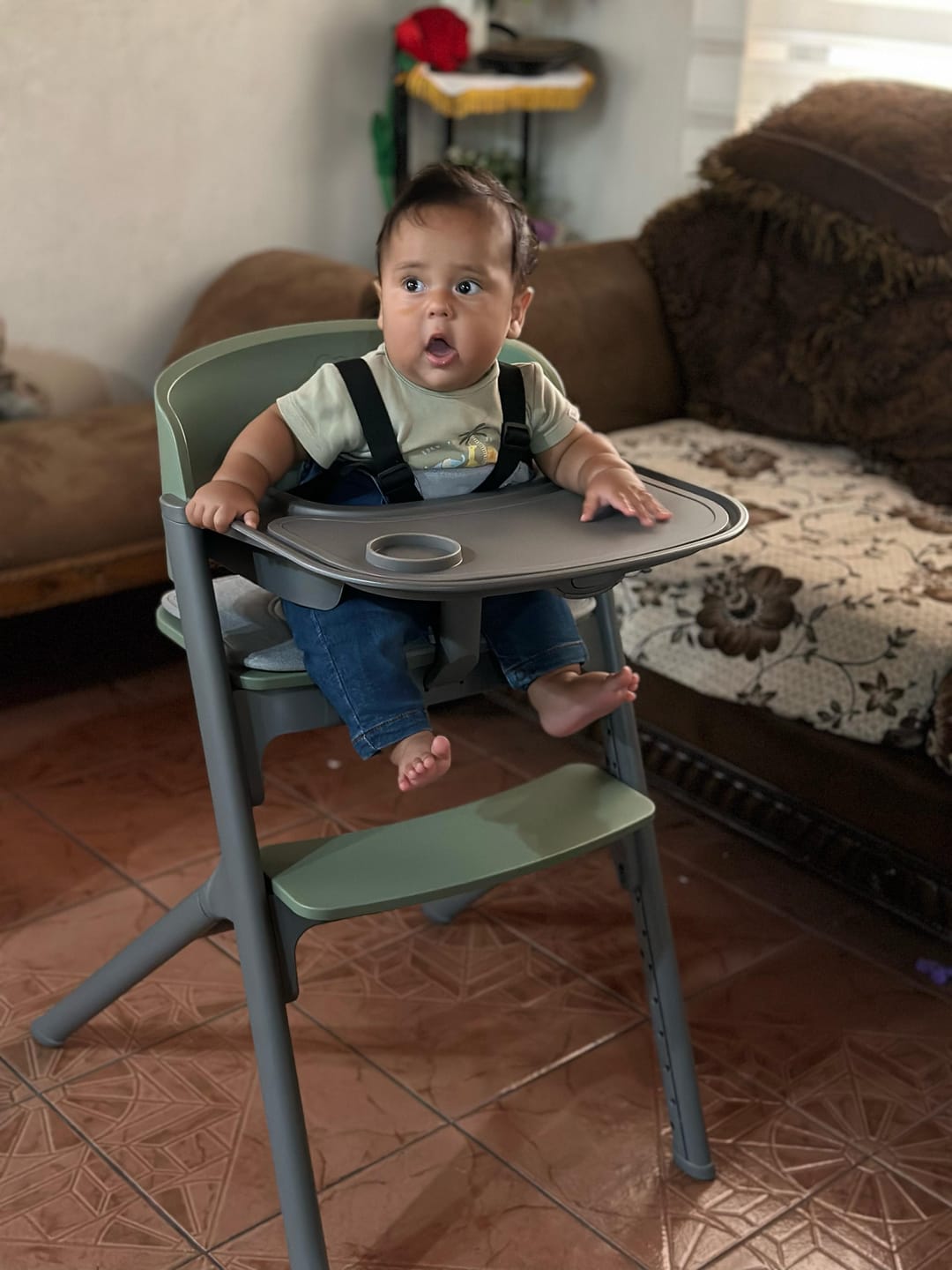 Customer photo review of Silla de comer evolutiva Livy Olive Green KinderKraft