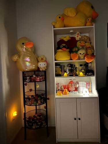 Customer photo review of Huggwaii Squishy Silicone Night Owl Duck LED Night Light - Perfect Gift for Kids and Girls