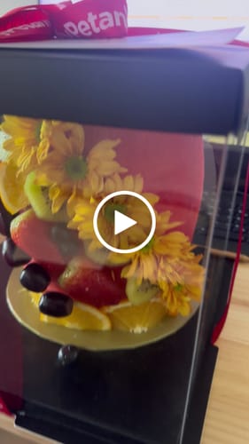 Customer video review of Watermelon Fruits Cake (Available in Klang Valley only)