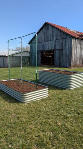 Customer photo review of 15" Short Birdies Large Modular Raised Garden Bed