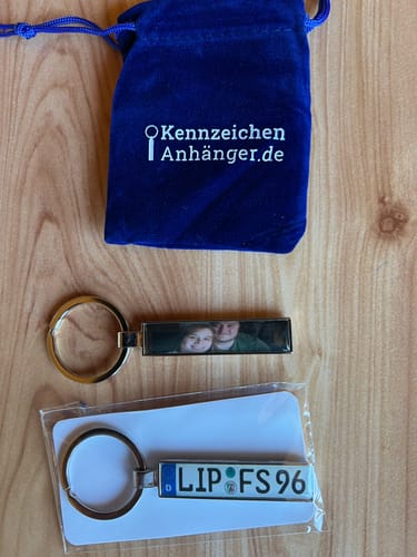 Customer photo review of Kennzeichen Schlüsselanhänger Mini Nummernschild Metall