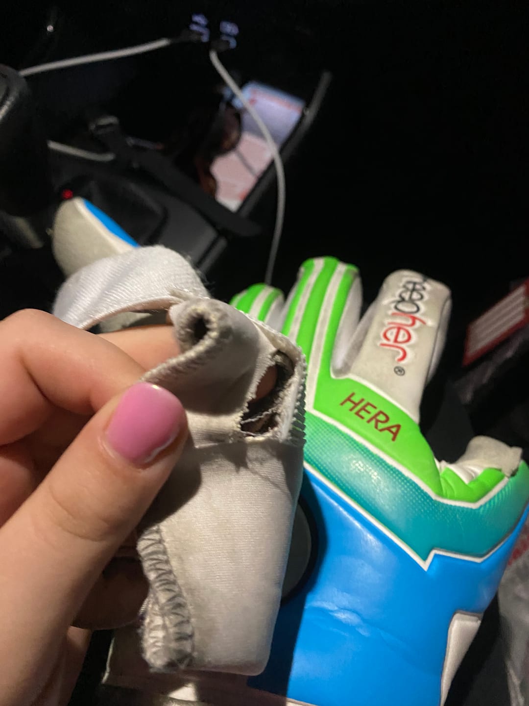 Customer photo review of Hera Match glove