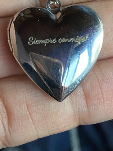 Customer photo review of Relicario Love Personalizado