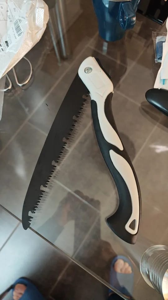 Customer photo review of Klappbare Outdoor-Säge für Camping & Garten