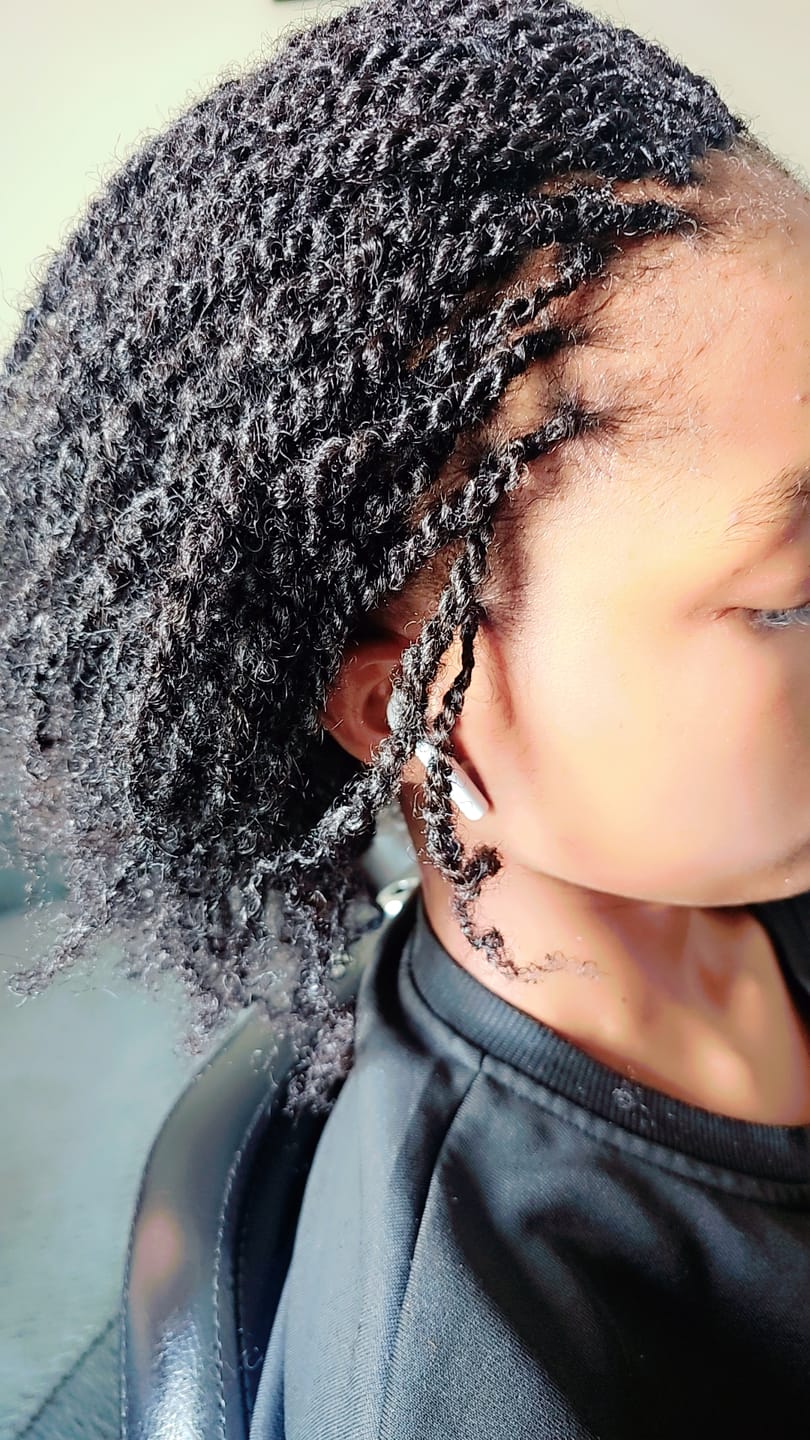 Customer photo review of Afro Kinky Bulk Human Hair for Making Dreadlocks