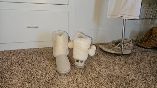 Customer photo review of Sheepskin Shoe Insoles