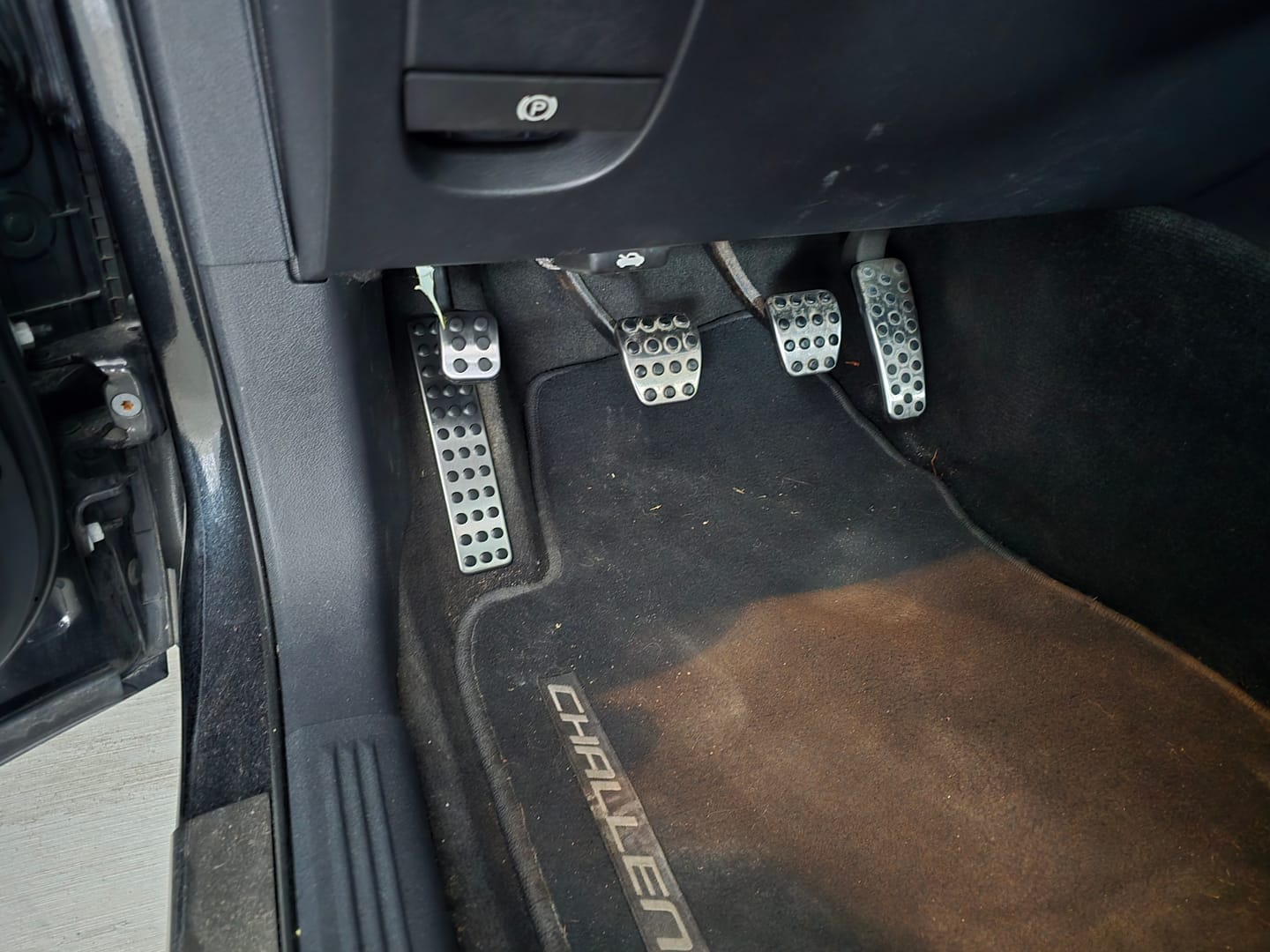 Customer photo review of Speedlogix Parking Brake Cover 2005-2023 Challenger/Charger