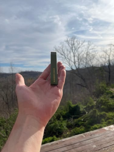 Customer photo review of THCa Liquid Diamond Live Resin 2.0g Disposable