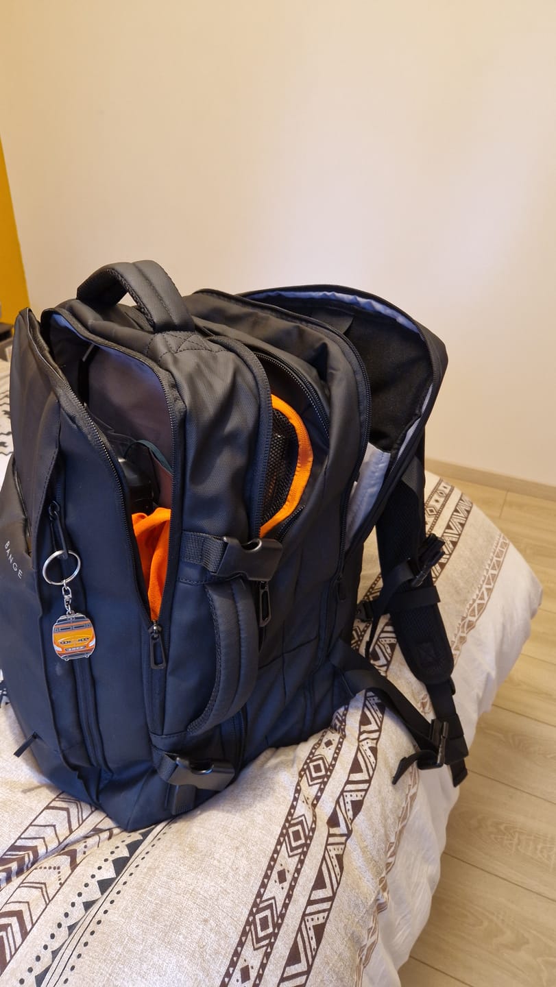 Customer photo review of Sac à Dos Voyage Cabine Avion Extensible Business (USB)