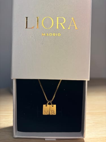 Customer photo review of Collar de Iniciales