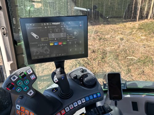 Customer photo review of GADGETME Handyhalterung Armlehne passend für Fendt ONE