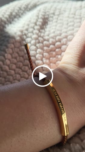 Customer video review of Armband "Ich bin dankbar."