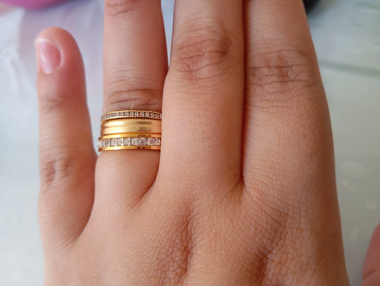 Customer photo review of Anel com Pedras Brilhantes Banhado em Ouro 18k