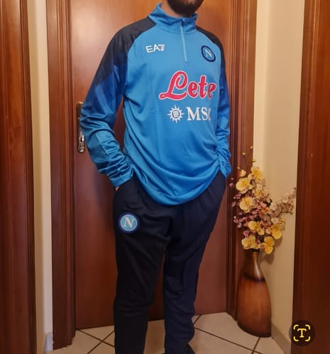 Customer photo review of KIT GIACCA A ZIP + TUTA NAPOLI 2024/25
