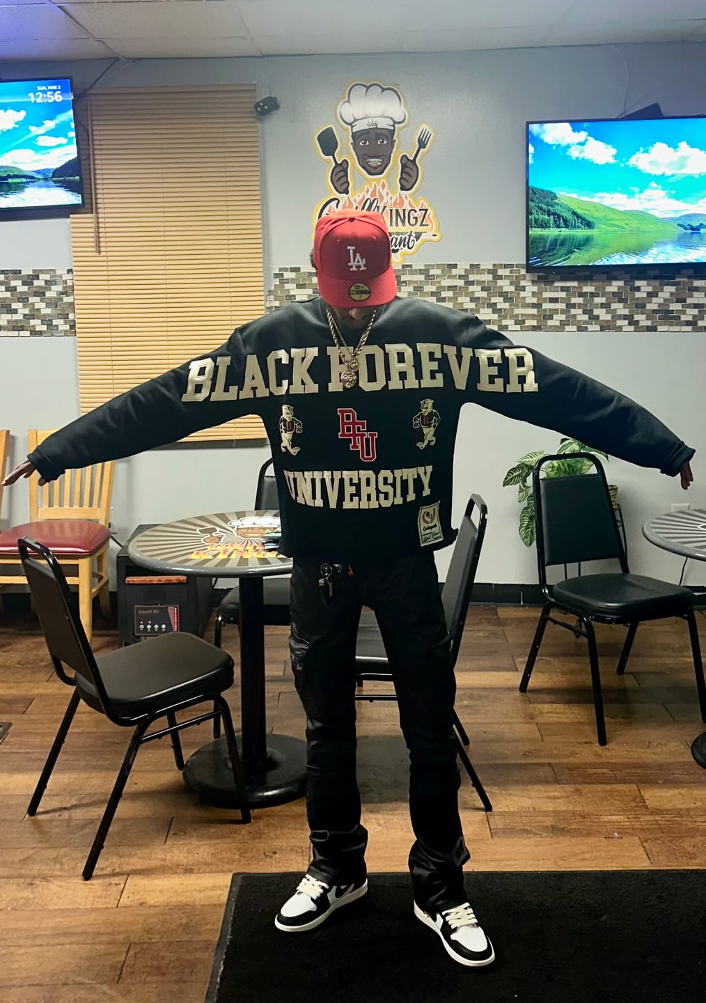 Customer photo review of BFU Raw Hem Crew