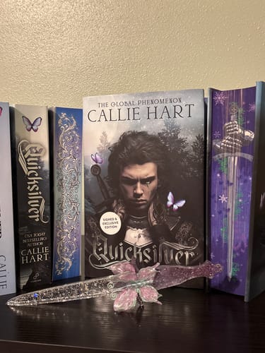 Customer photo review of Book Daggers