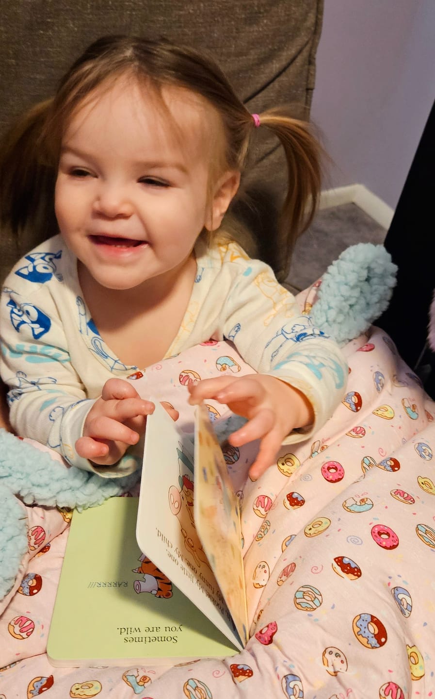 Customer photo review of Pink Space Donut Bamboo Sherpa Blanket
