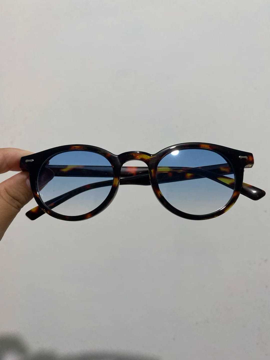 Customer photo review of Otto - Sunglasses