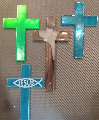Customer photo review of 12x6x1" Cross Silicone Mold For Epoxy Resin - Medium Cross Mold