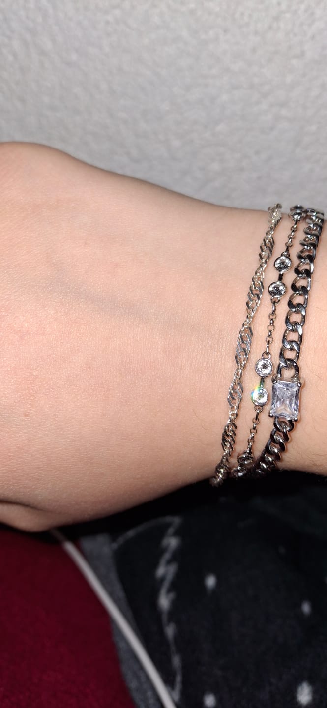 Customer photo review of Single Stone Armband | 18K vergoldet