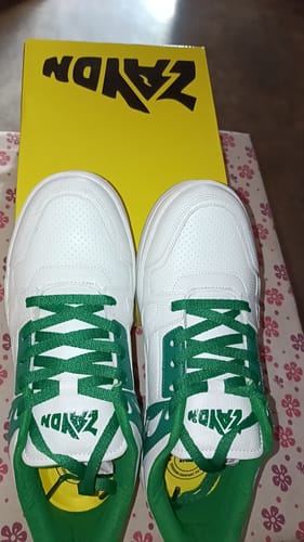 Customer photo review of SPADE Amazon Green Men's casual sneaker