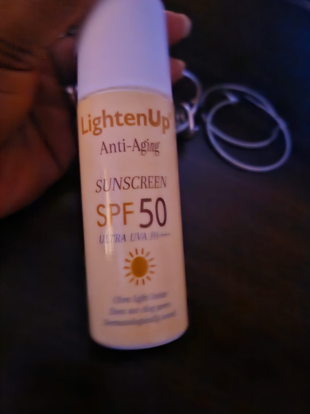 Customer photo review of Neoprosone Vitamin-C Brightening Serum - Fast Absorbing Serum - 30g / 1 Fl Oz