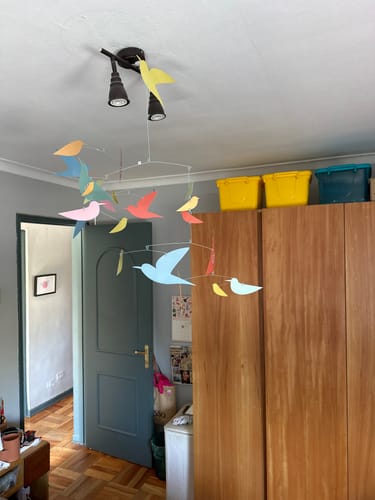 Customer photo review of Móvil pájaros multicolor