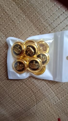 Customer photo review of 10 PC / Natalie Resin Buttons
