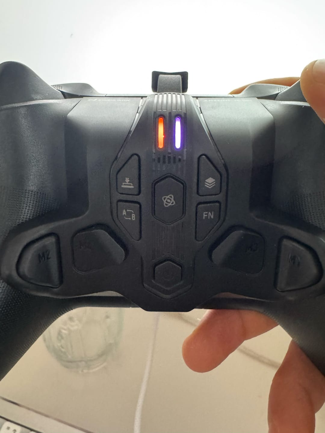 Customer photo review of MOJHON Armor X Oyun Kolları İçin Arka Butonluk